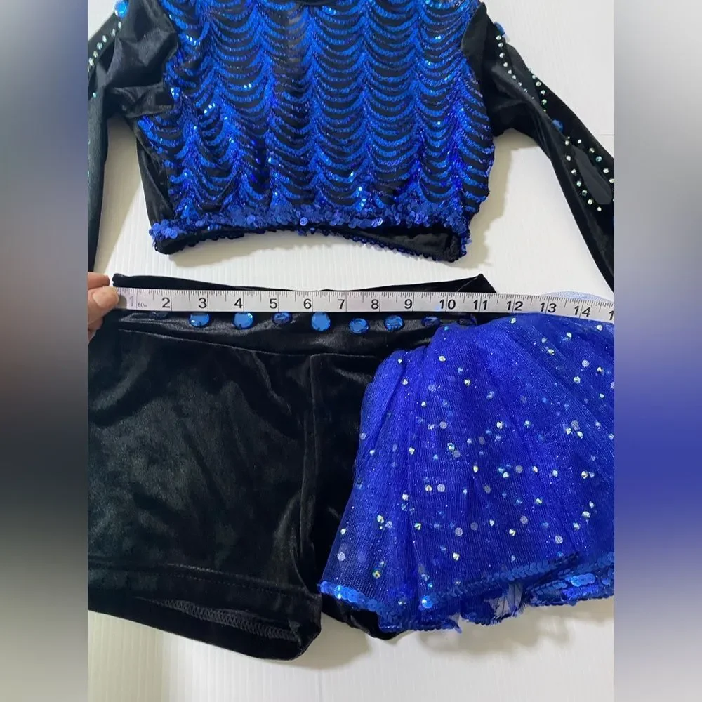 Glamour blue black